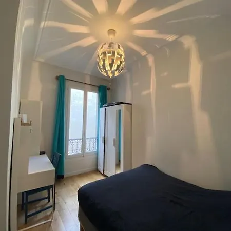 5 Bdr, 10 Ppl Georgous Typical Parisian Flat